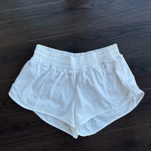 Lululemon White Low Rise Hotty Hot Short 2.5" Size 6